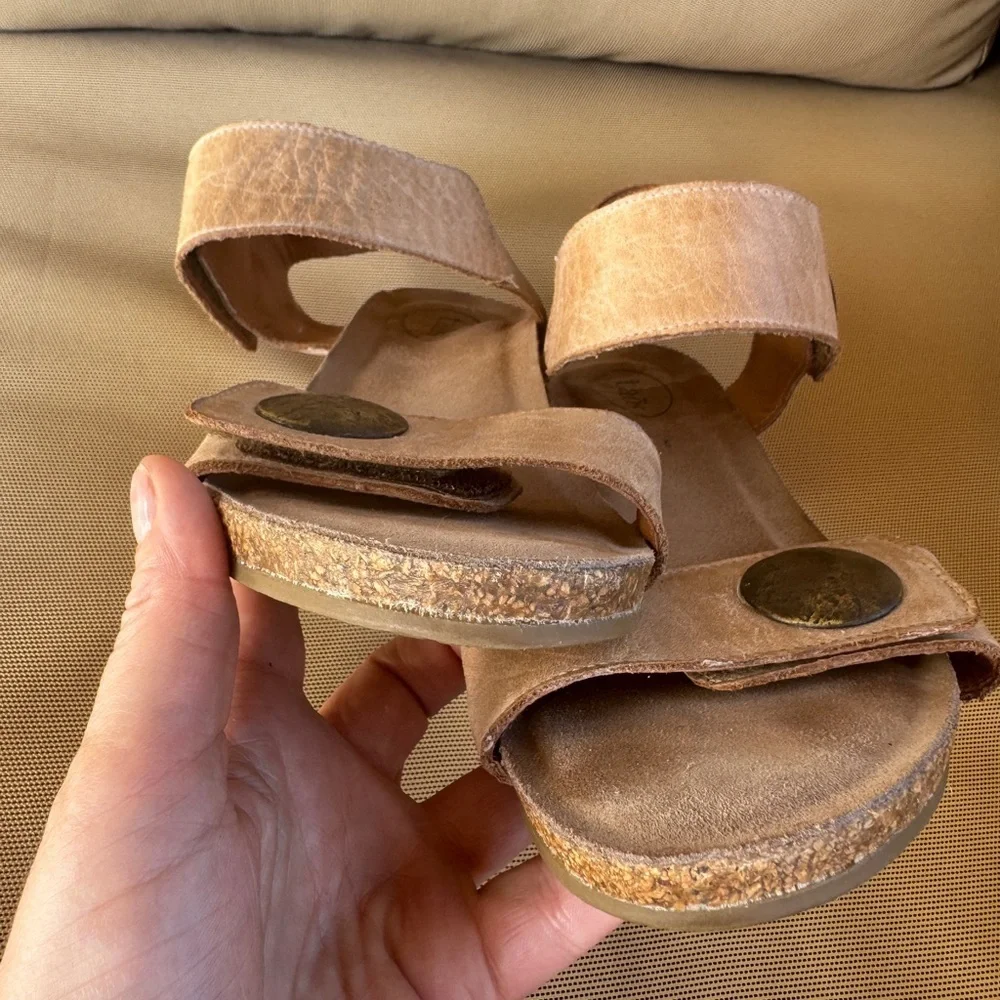 Taos Footwear taos carousel
